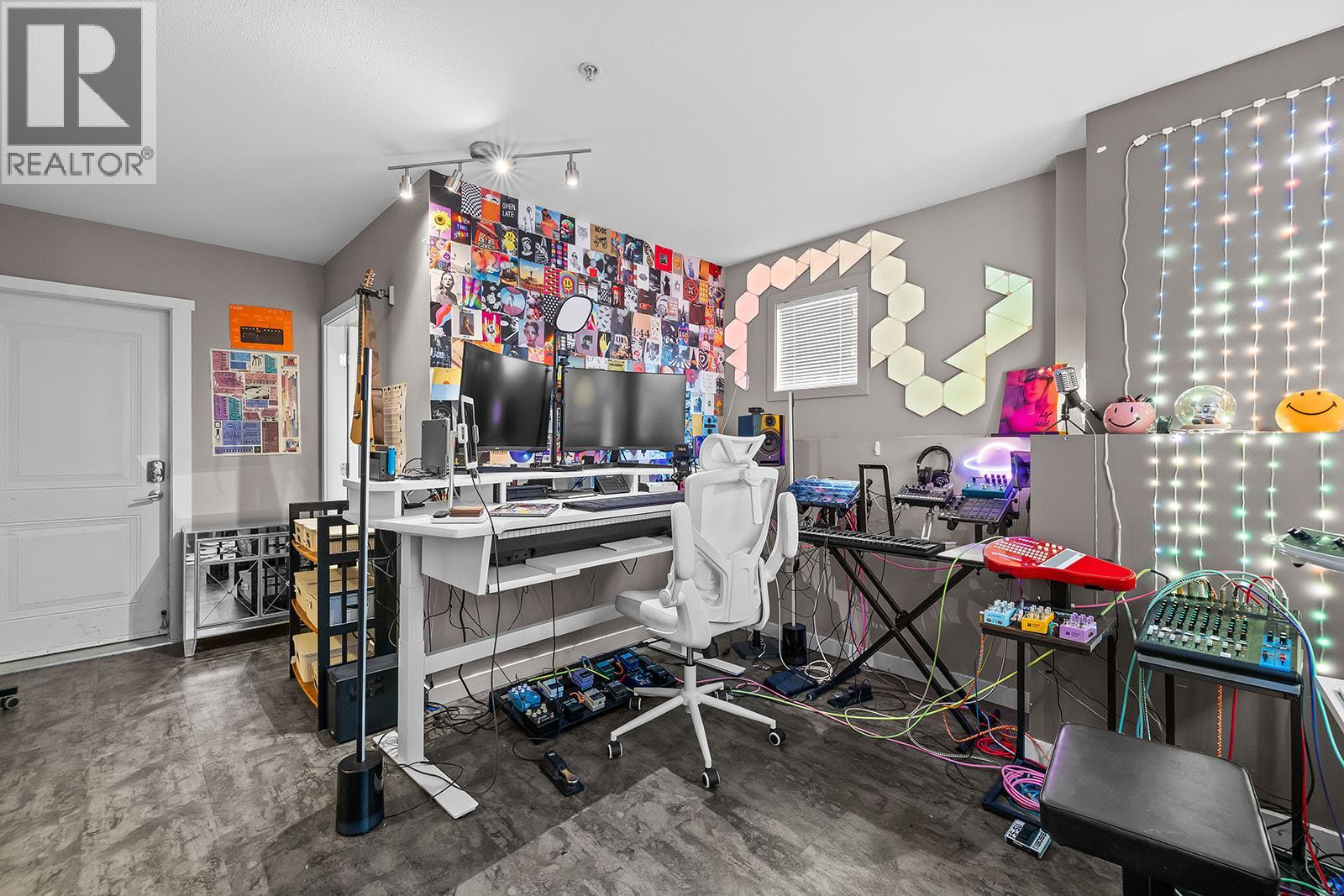 11 1851 Ambrosi Road, Kelowna