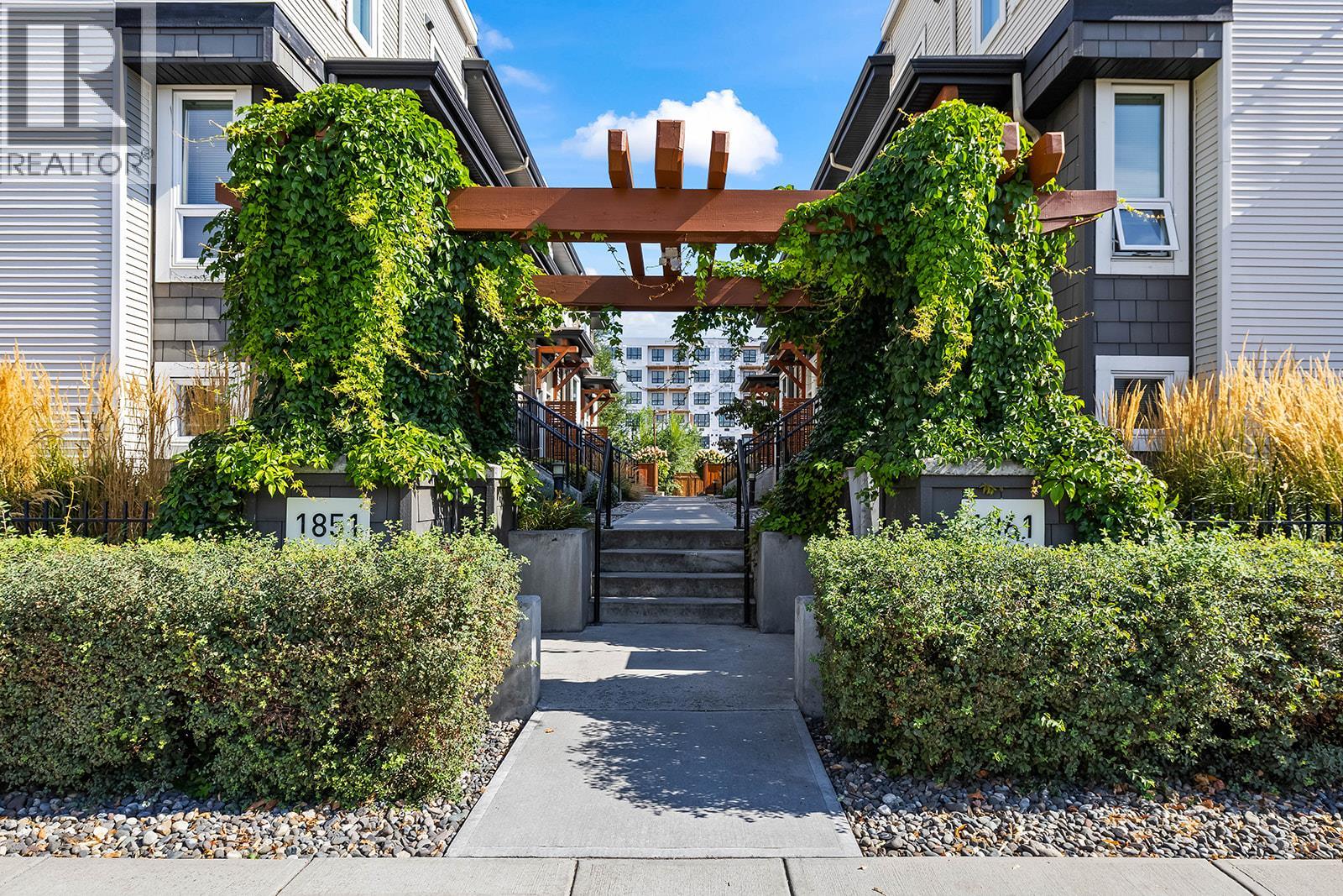 11 1851 Ambrosi Road, Kelowna