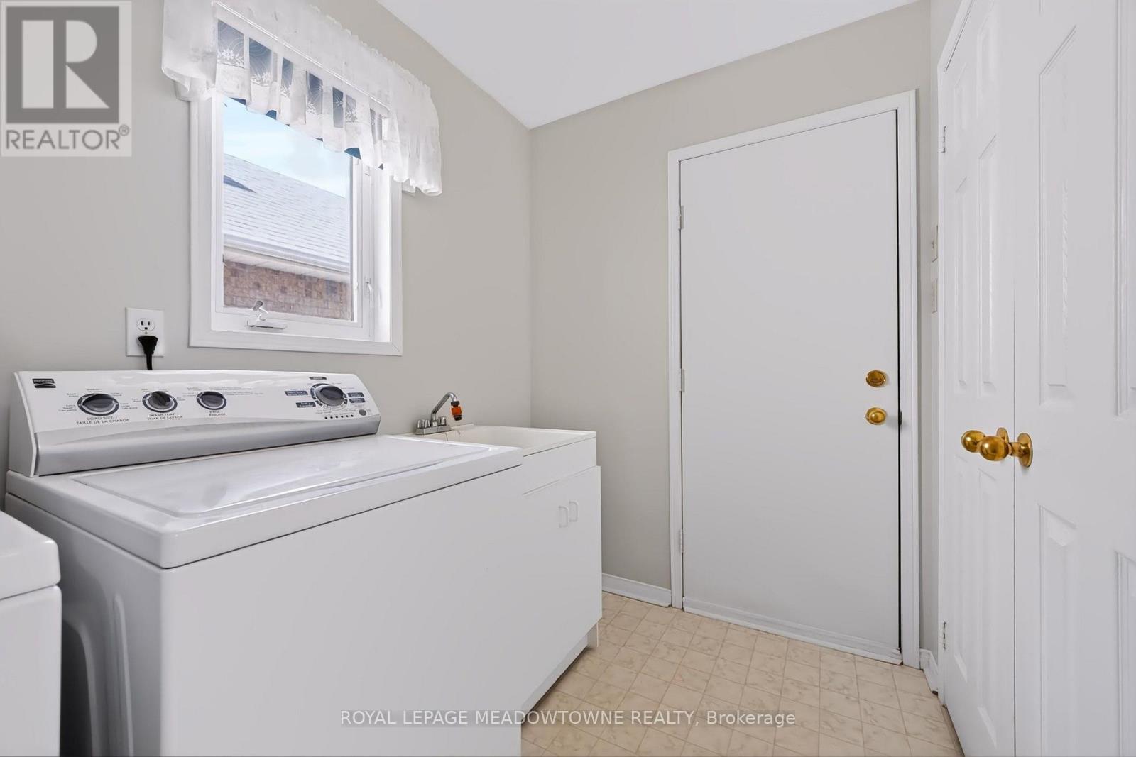 16 HARROP AVENUE - 28