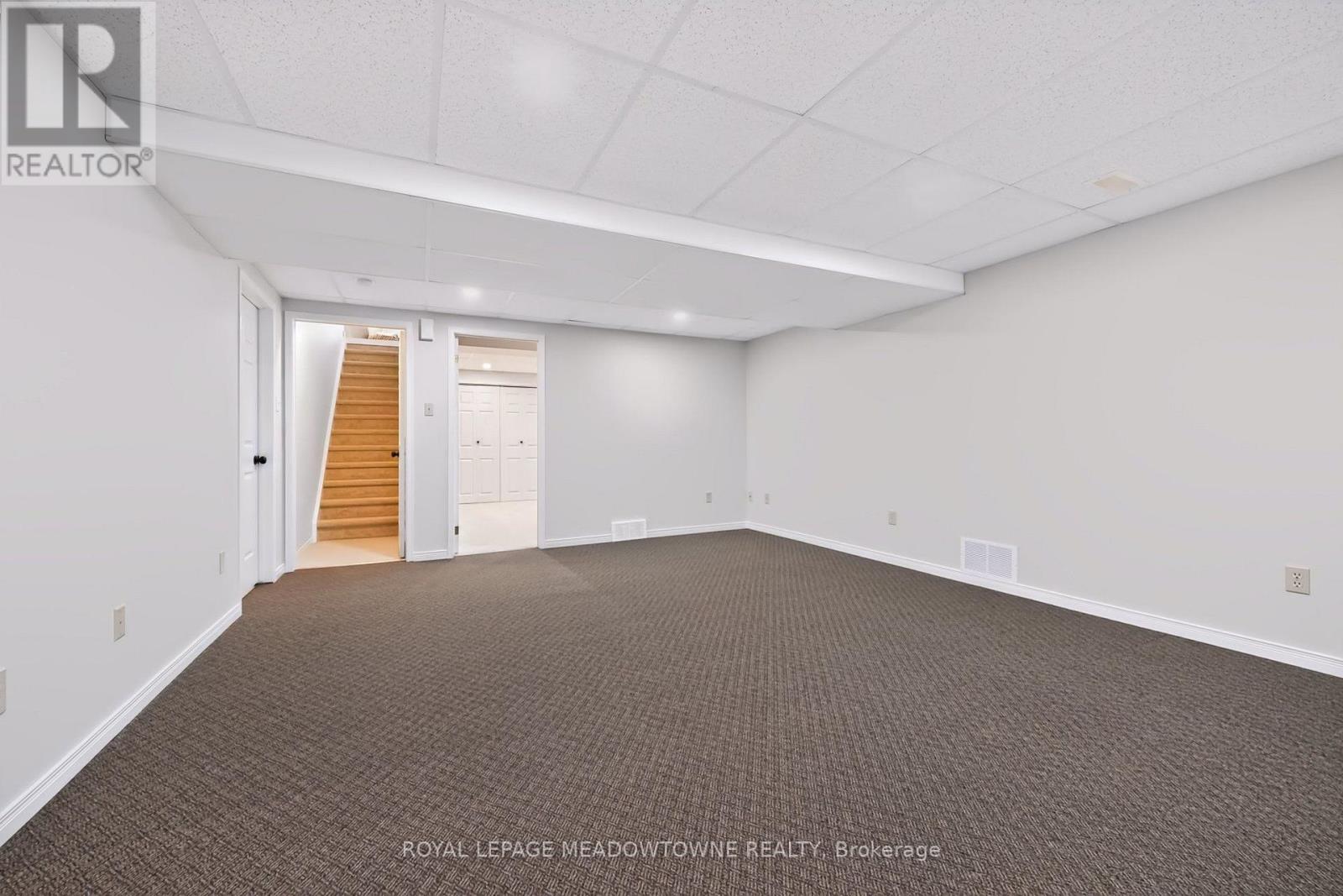 16 HARROP AVENUE - Image 32