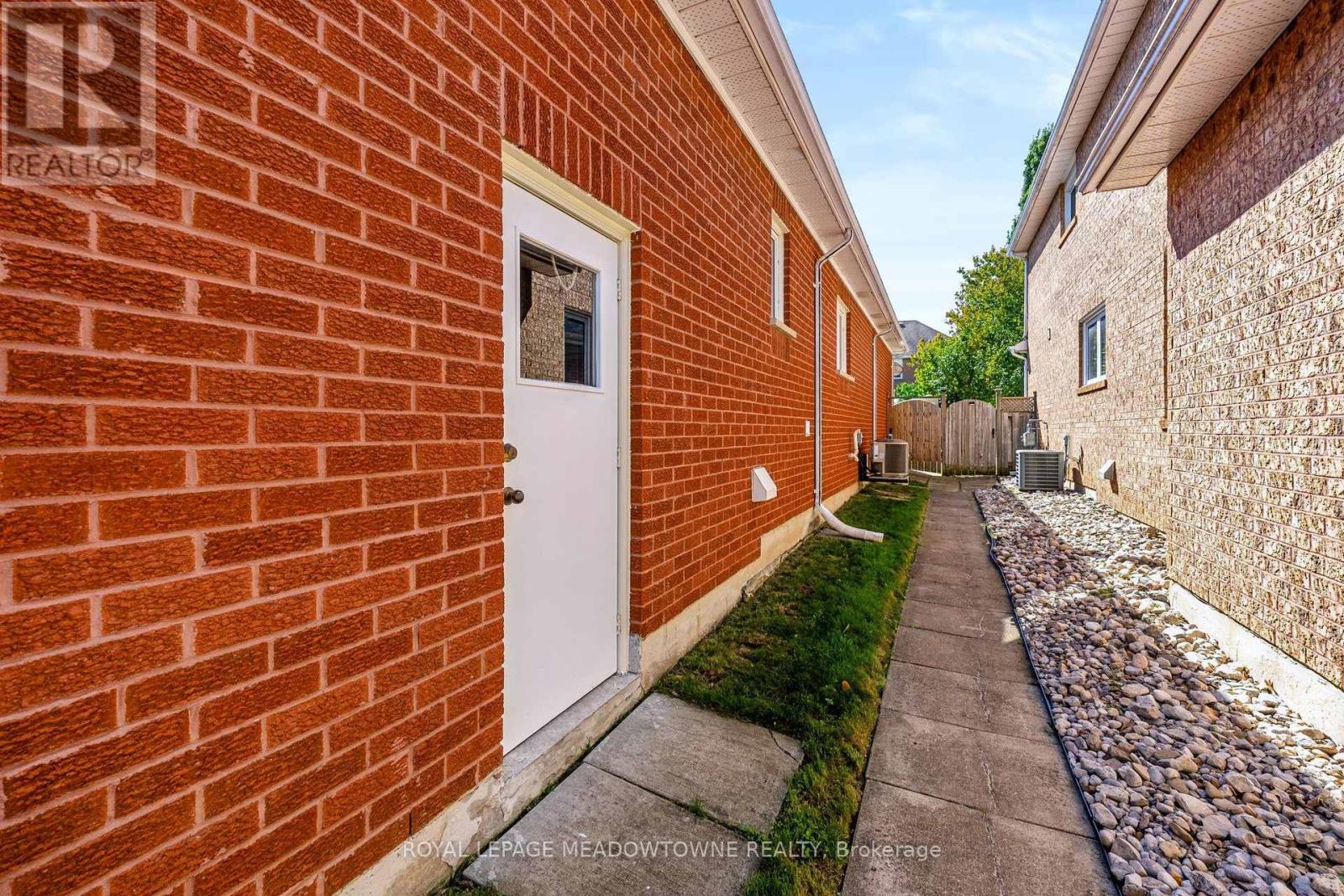 16 HARROP AVENUE - 47
