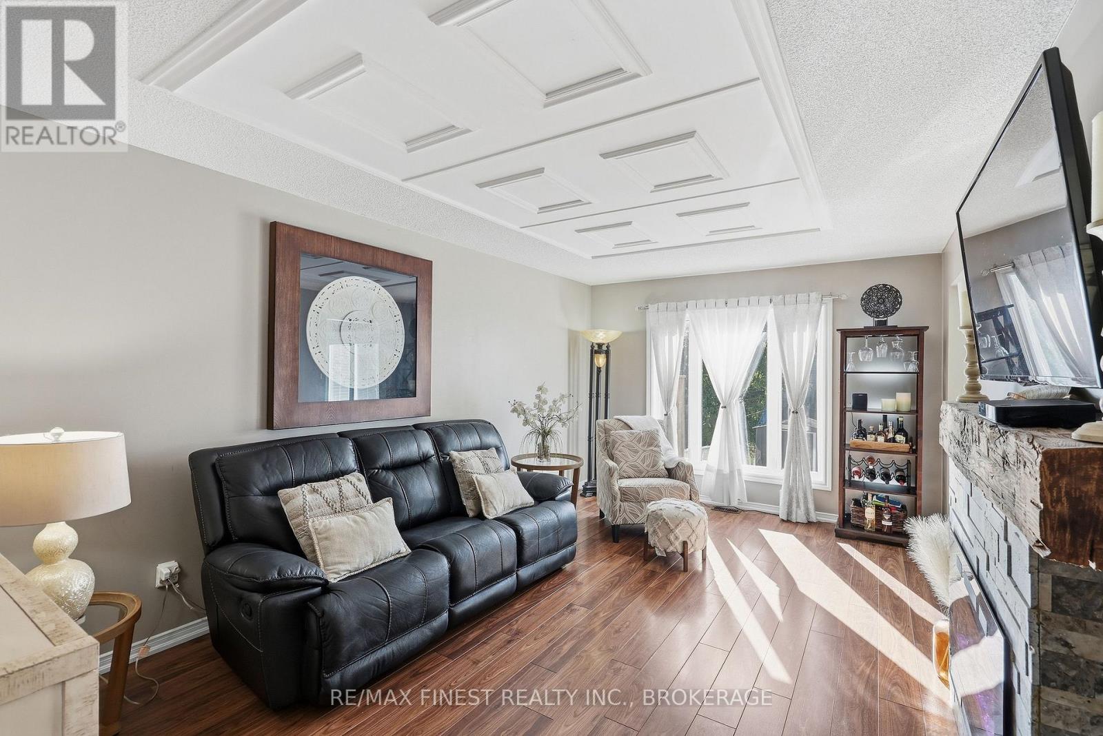 1377 BRACKENWOOD CRESCENT - 20