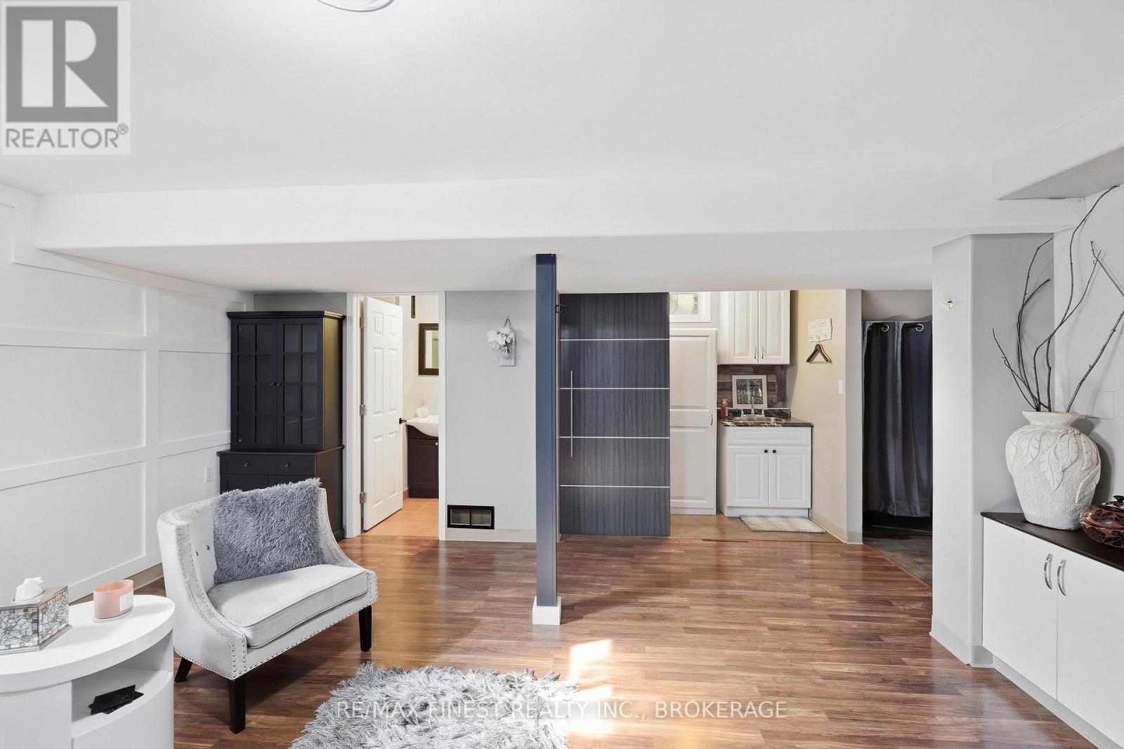 1377 BRACKENWOOD CRESCENT - 36