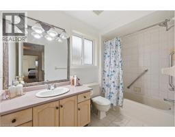 11 Redtail Crescent, Hamilton, ON L9B2R6 Photo 23