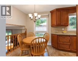 Living room - 12 Brae Crest Drive, Hamilton, ON L8G3A6 Photo 11