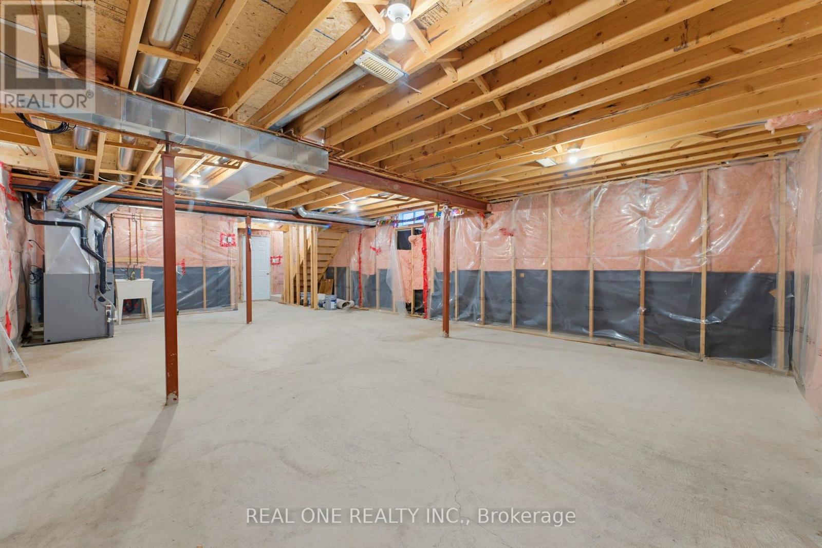 72 PATTON DRIVE - 33