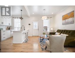 35 Britannia Avenue, Hamilton, ON L8H1W5 Photo 8