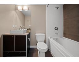 909 9981 Whalley Boulevard, Surrey, BC V3T0G6 Photo 9