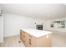 6738 128b Street, Surrey, BC V3W7C4 Photo 11