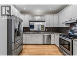 Primary Bedroom - 16 Varsity Estates Gardens Nw, Calgary, AB T3A5M9 Photo 6