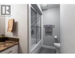 251 6 Street Se Unit# 303, Salmon Arm, BC V1E1J9 Photo 20