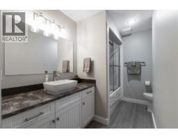 251 6 Street Se Unit# 303, Salmon Arm, BC V1E1J9 Photo 19