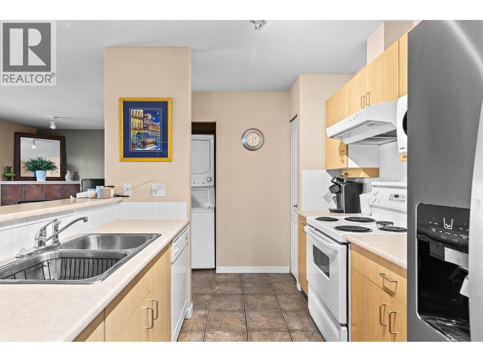 #7 7600 COTTONWOOD Drive - 30