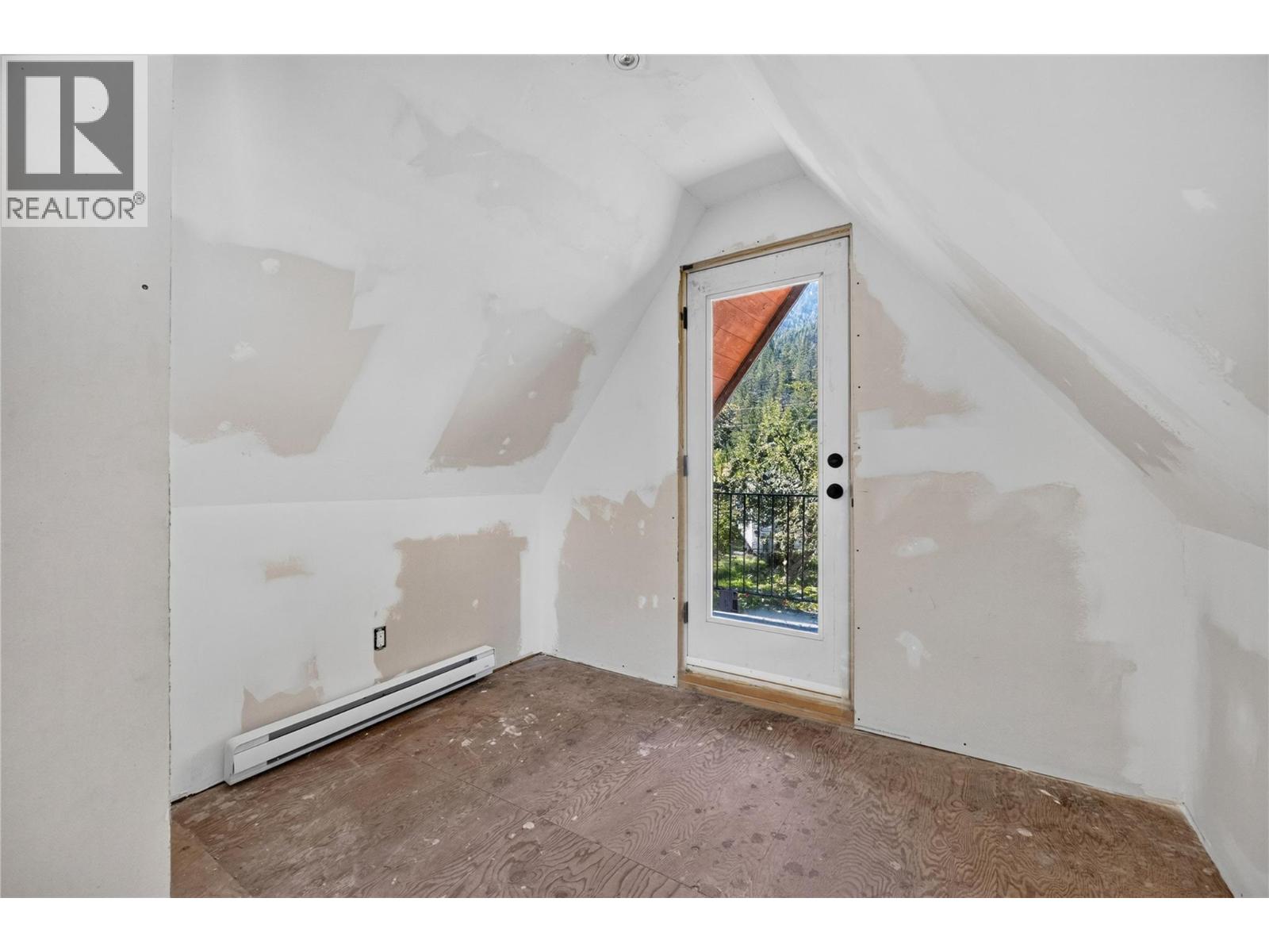 199 FARLEIGH LAKE Road, Penticton