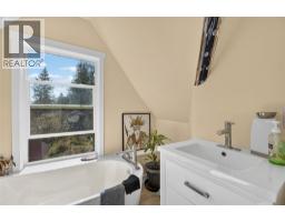 199 Farleigh Lake Road, Penticton, BC V2A6J7 Photo 24