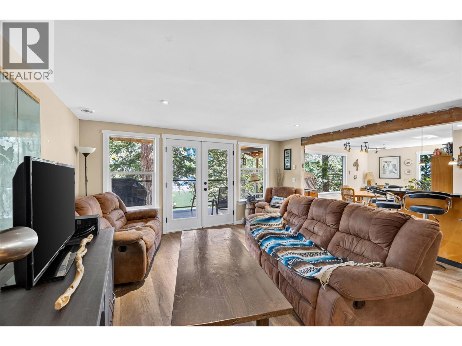 199 FARLEIGH LAKE Road, Penticton