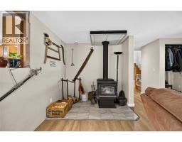 199 Farleigh Lake Road, Penticton, BC V2A6J7 Photo 16