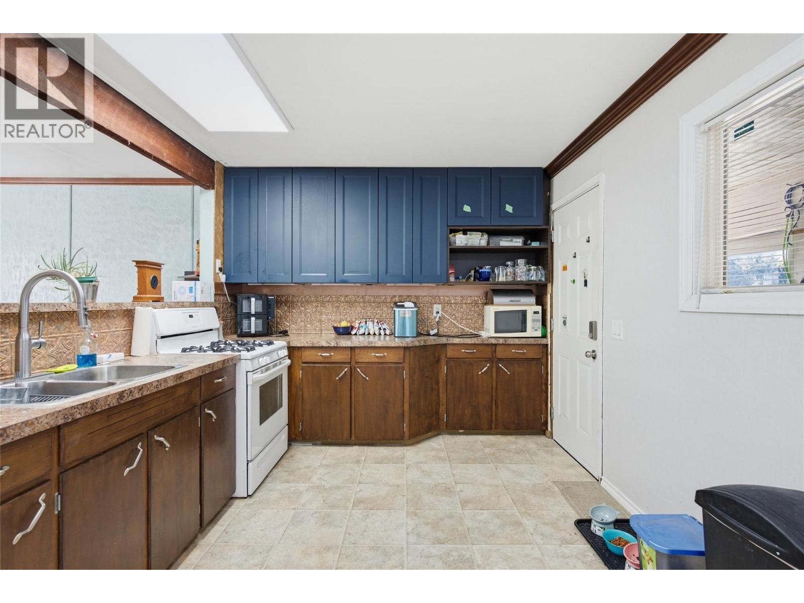 1205 Stage Road - Image 14