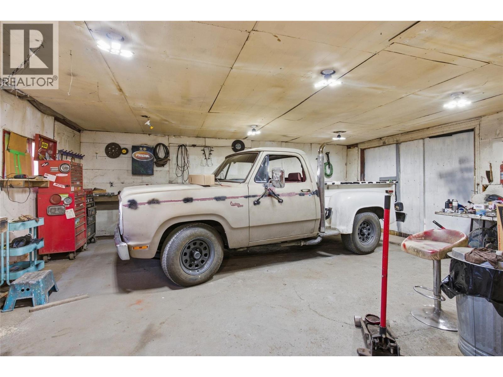1205 Stage Road - Image 37