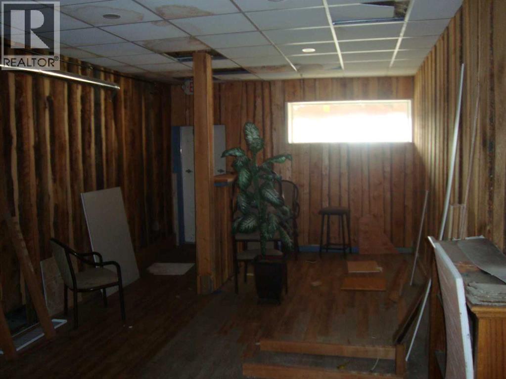 213 Main Street, Trochu — photo 8