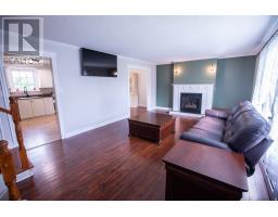 40 Bartons Road thumbnail 15