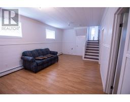 40 Bartons Road thumbnail 31