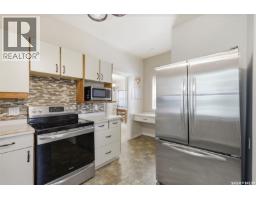 4pc Bathroom - 704 Mcpherson Avenue, Saskatoon, SK S7N0X8 Photo 11
