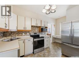 Bedroom - 704 Mcpherson Avenue, Saskatoon, SK S7N0X8 Photo 9