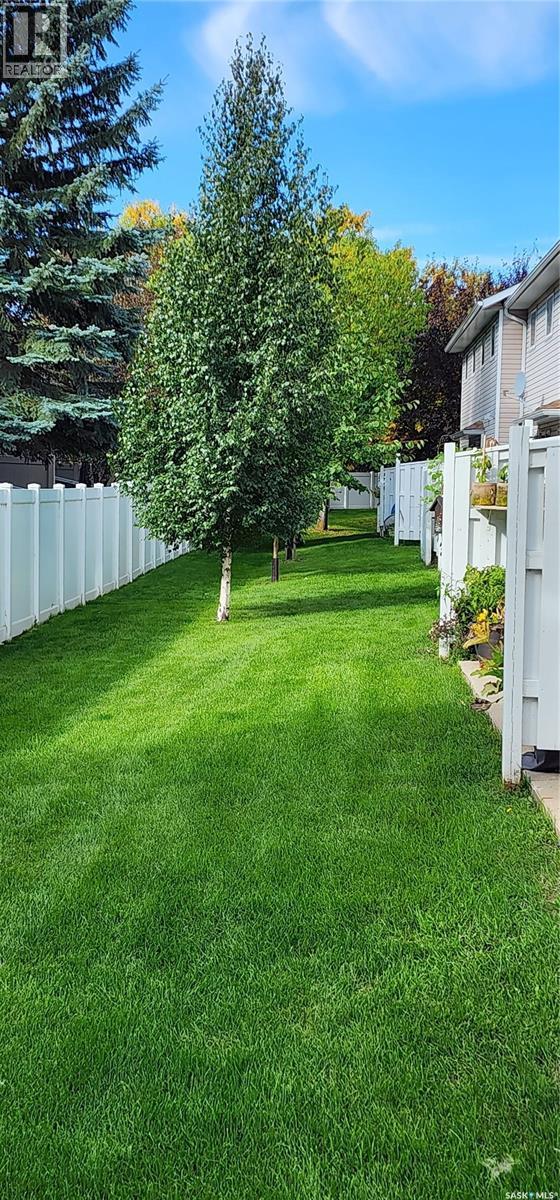 #23 215 Pinehouse DRIVE - Image 38