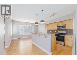 4pc Bathroom - 345 Mckenzie Towne Drive Se, Calgary, AB T2C4Z5 Photo 8