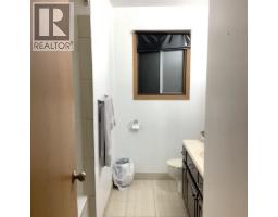 5731 Gairdner Crescent, Fort Nelson, BC V0C1R0 Photo 11