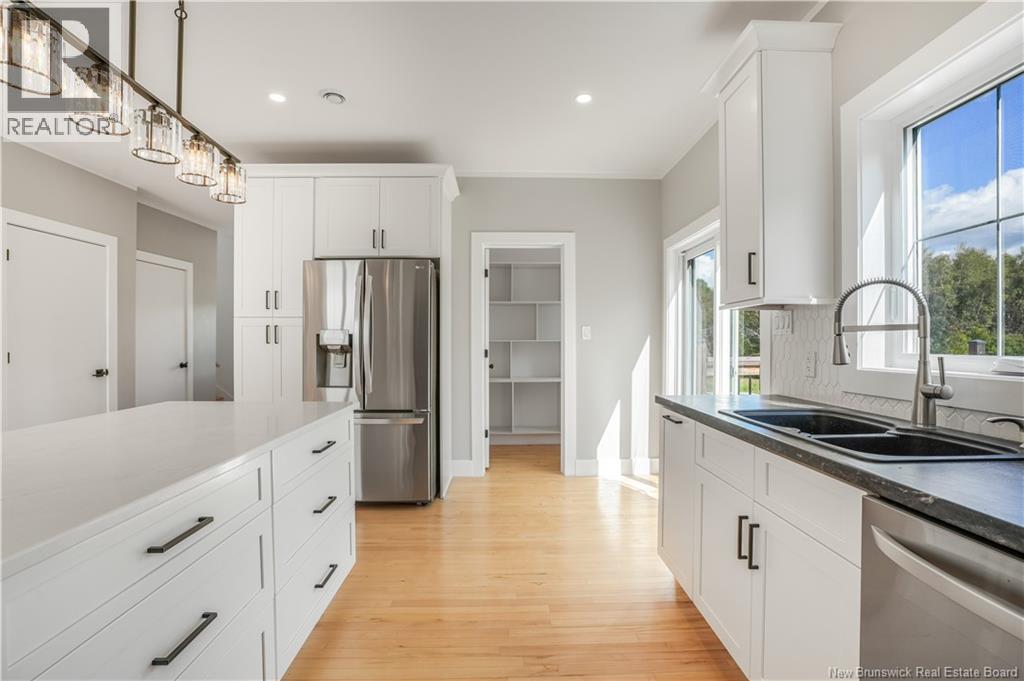 4 Spirea Street - 12