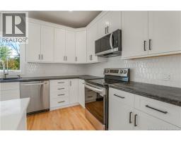 4 Spirea Street, New Maryland, NB E3C0S6 Photo 13