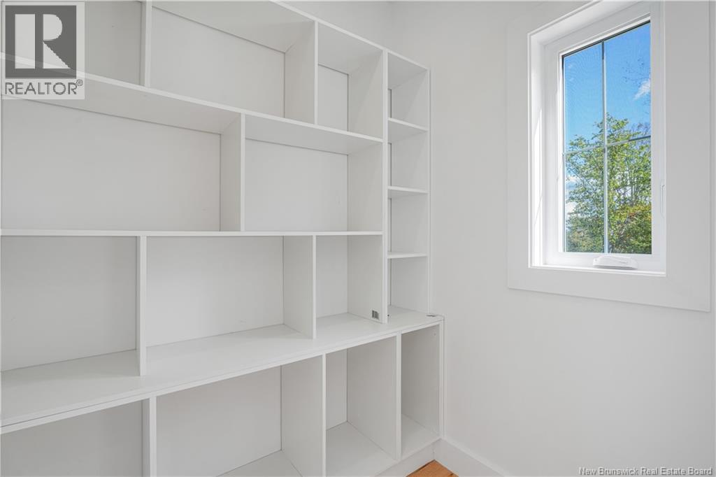 4 Spirea Street - 16