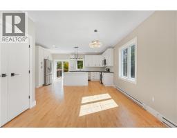 4 Spirea Street, New Maryland, NB E3C0S6 Photo 19