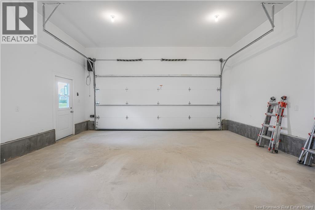 4 Spirea Street - 39