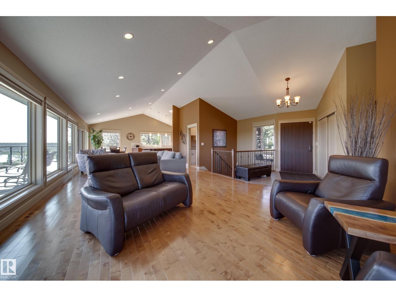 240 GRANDISLE PT NW, Edmonton, Alberta, T6M2P1, Edmonton, Alberta — photo 5 of 5
