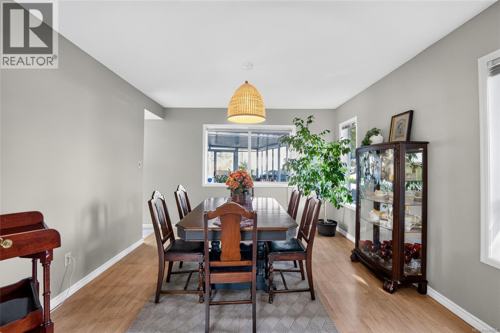 3560 Falcon Dr - Image 12