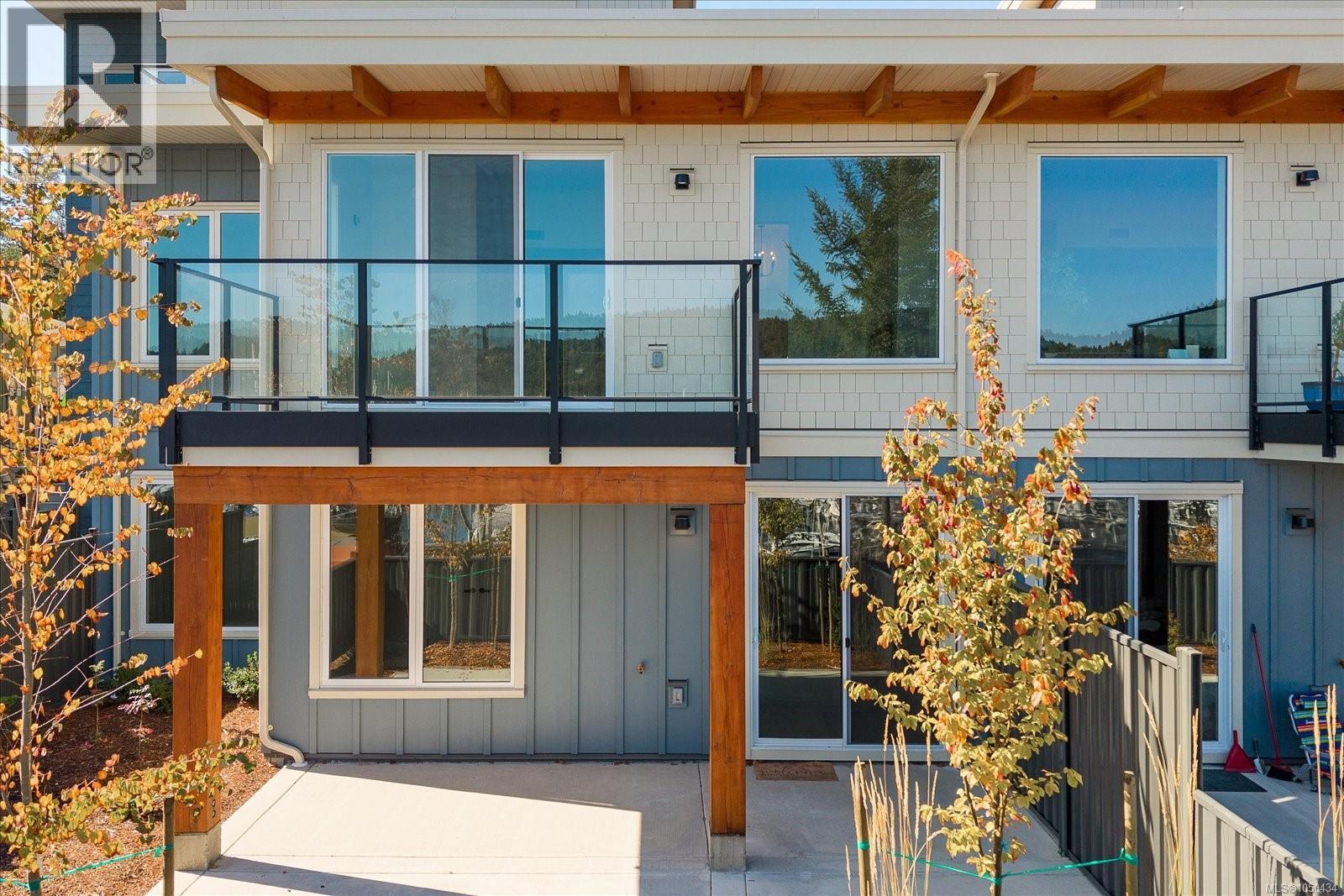 #7 152 Marina View Dr - 24
