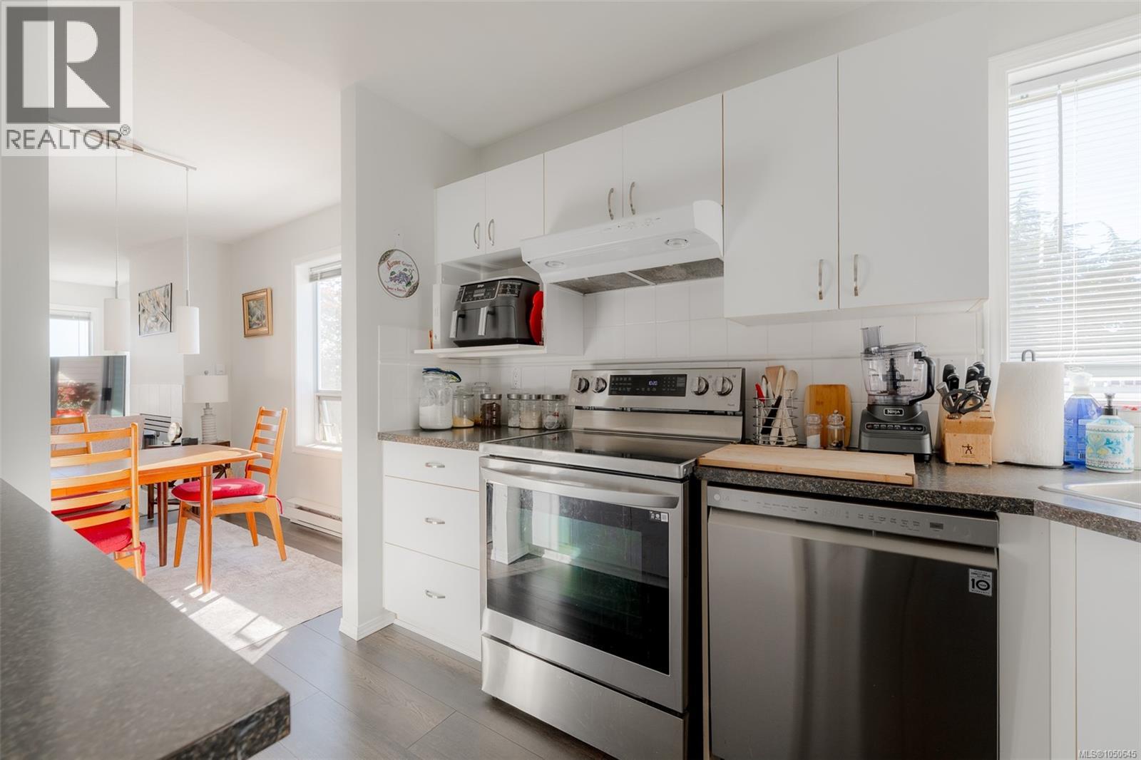 #401 355 Stewart Ave - 14
