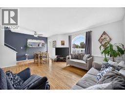 4pc Bathroom - 211 Bayside Point Sw, Airdrie, AB T4B2X6 Photo 9