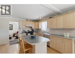 Dining room - 850 Norview Road, Kamloops, BC V2B3G9 Photo 14