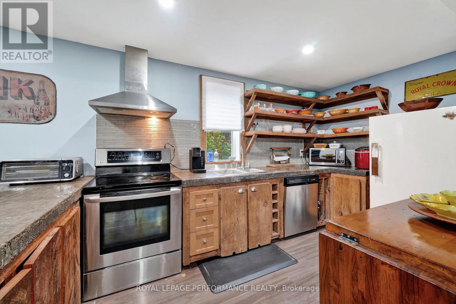 16330 FAIRVIEW DRIVE - 10