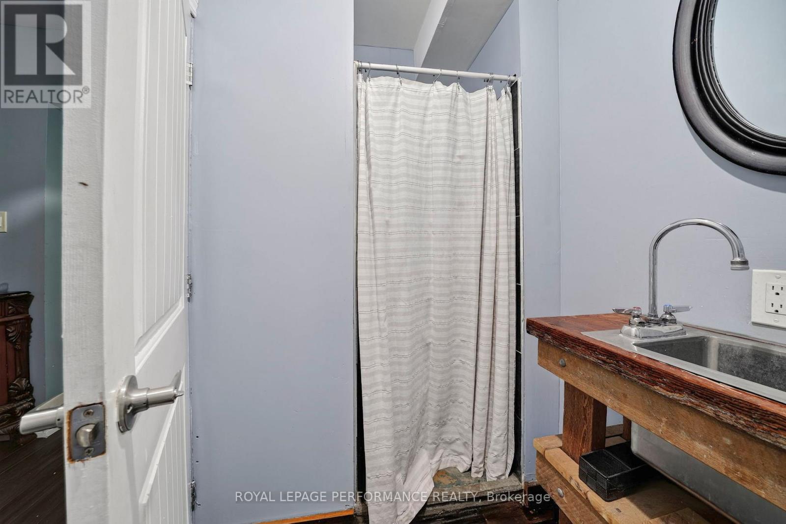 16330 FAIRVIEW DRIVE - Image 22