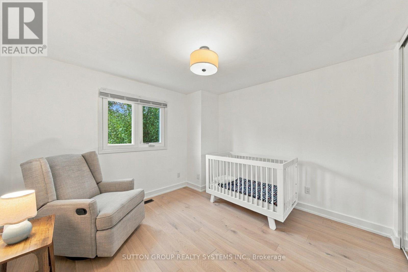 2250 MUNN'S AVENUE - 20