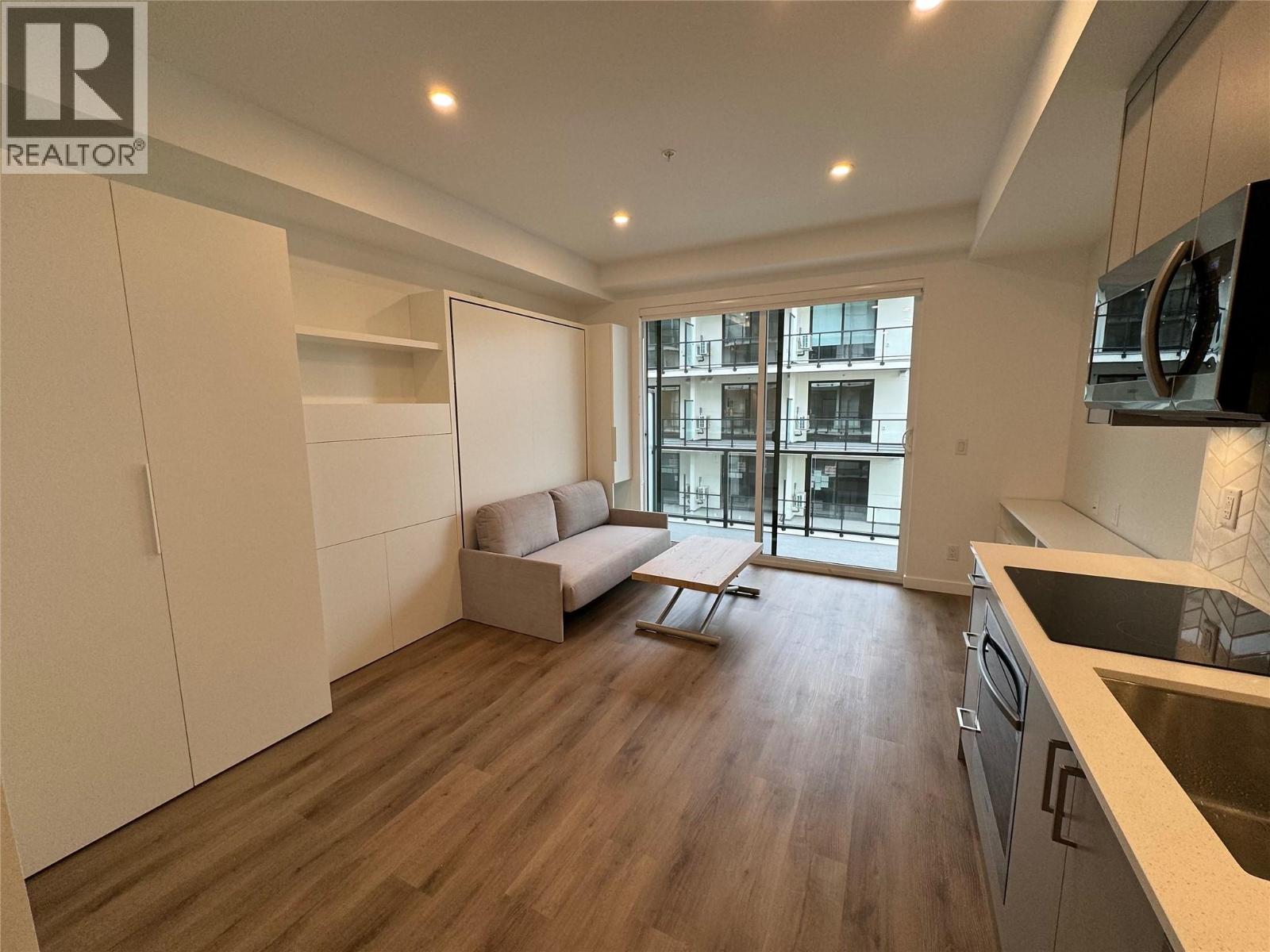 #445 1274 Devonshire Avenue - 17