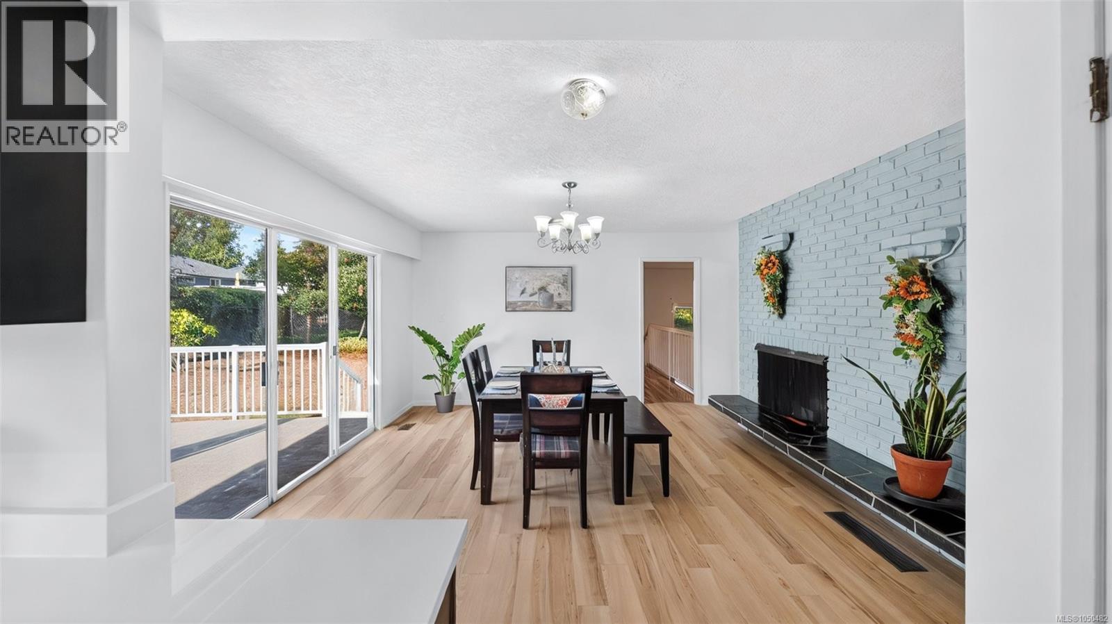 1857 Hillcrest Ave - 14