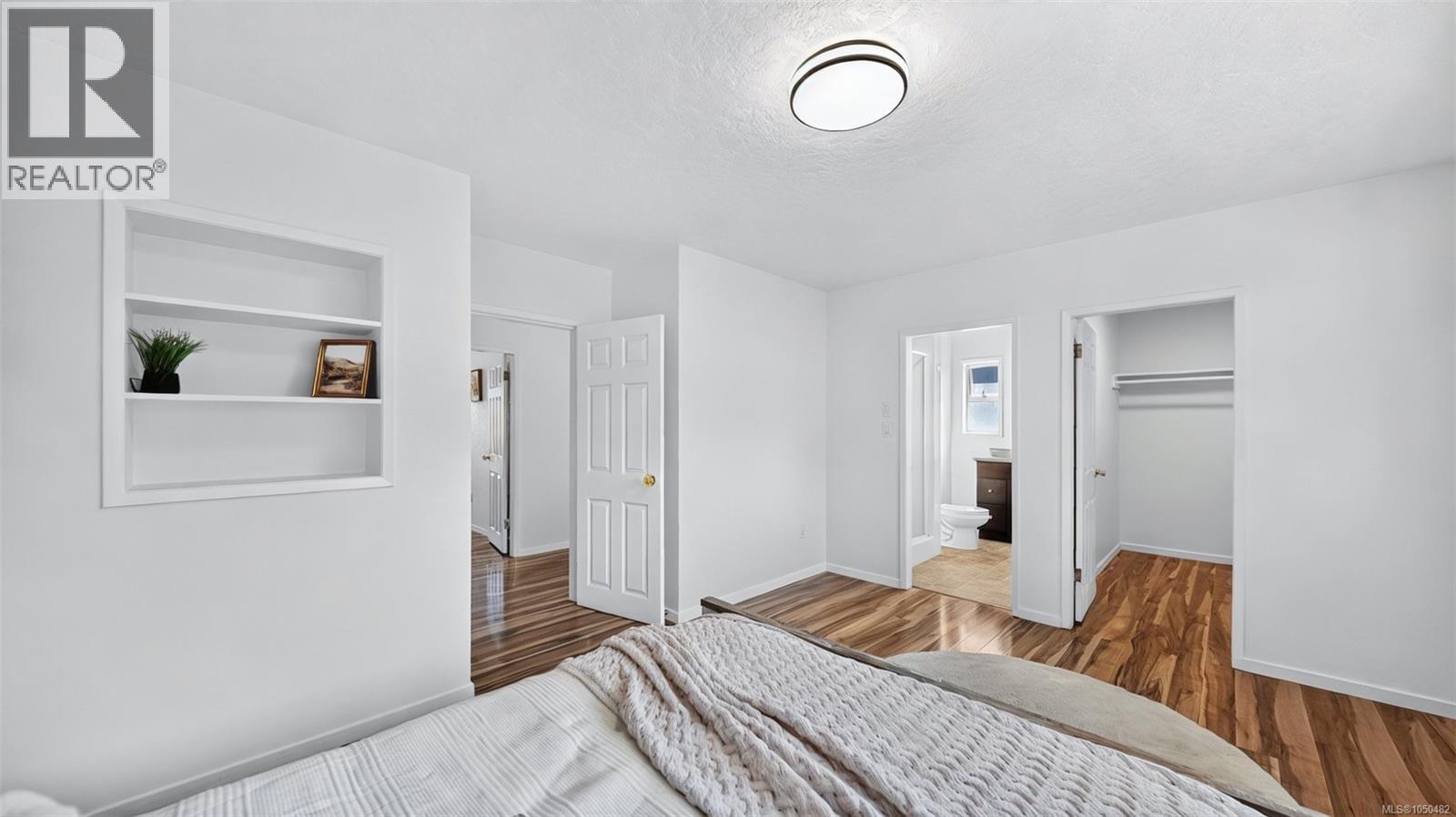  1857 Hillcrest Avenue, Saanich