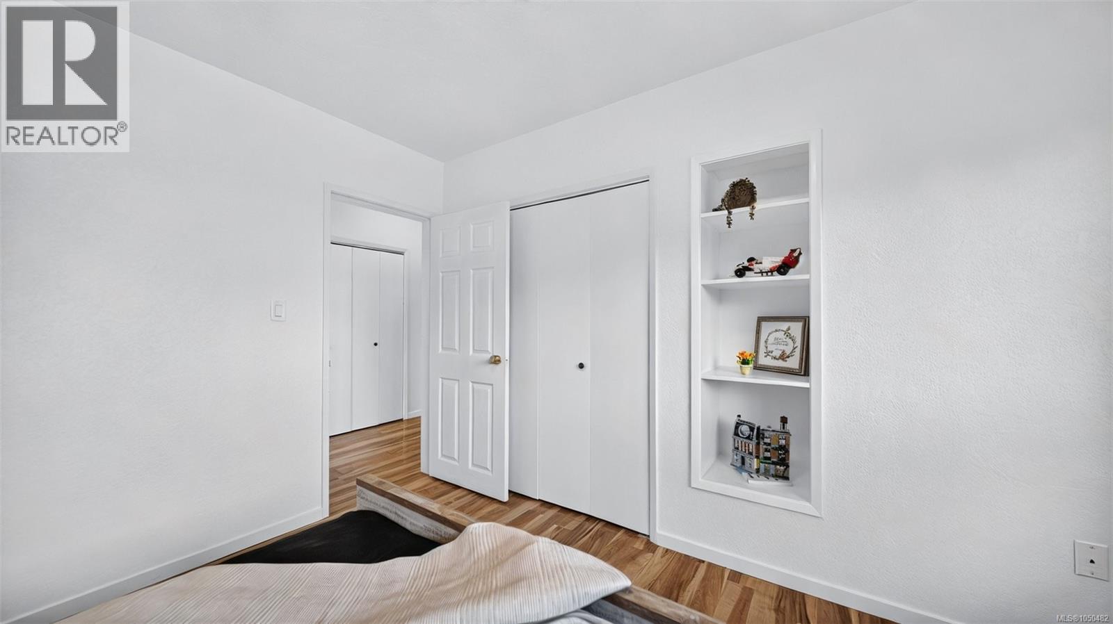  1857 Hillcrest Avenue, Saanich