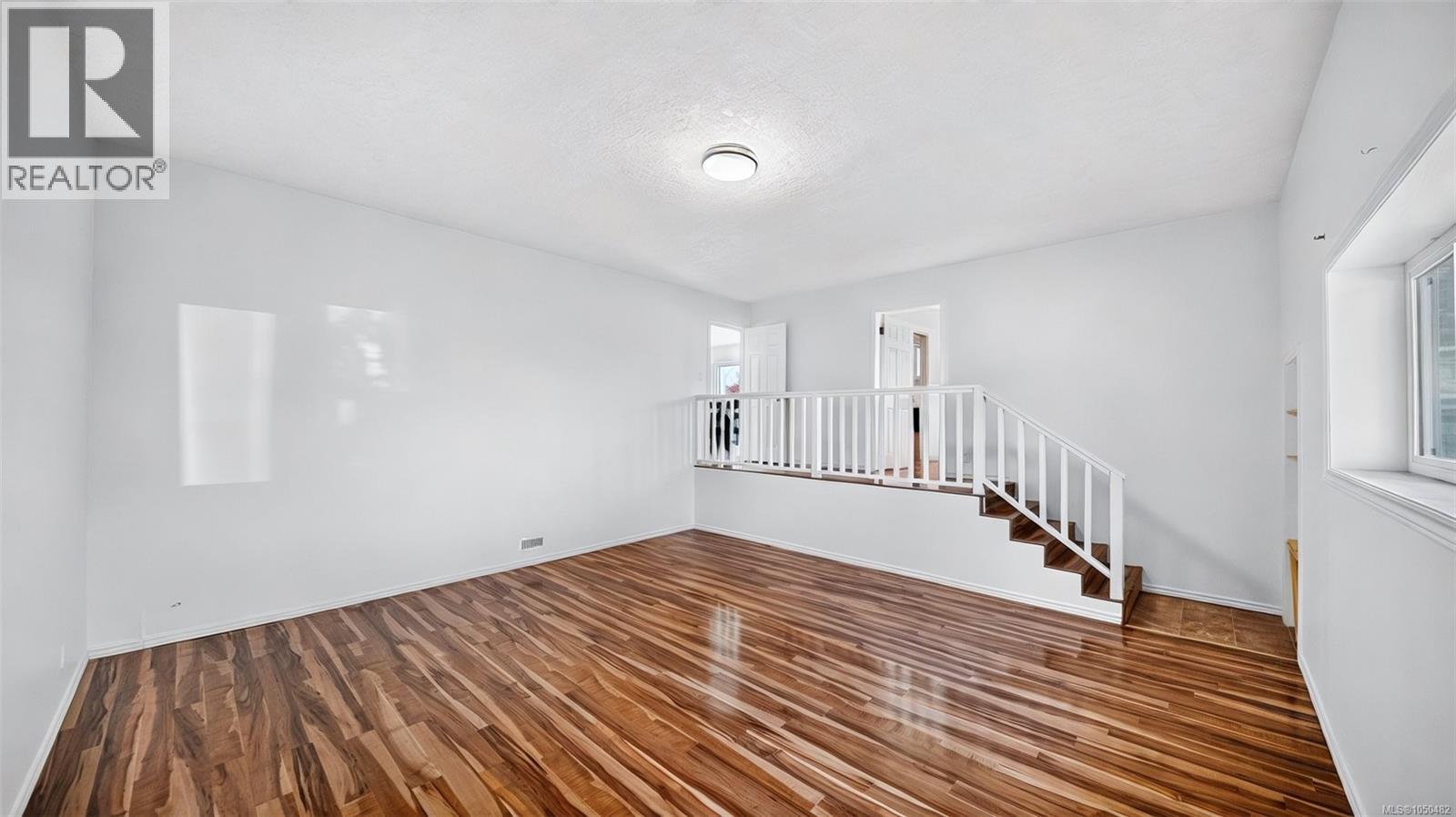 1857 Hillcrest Ave - 30